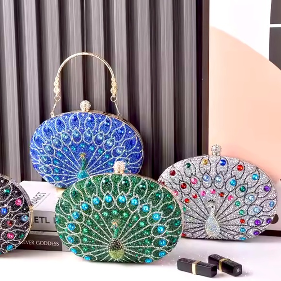Cover Photo Silver Multi Color Crystals Peacock Curved Clutch HandBag - Picture 7 of 7